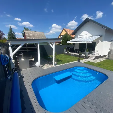 Apartment Nemes Apartmanhaz *