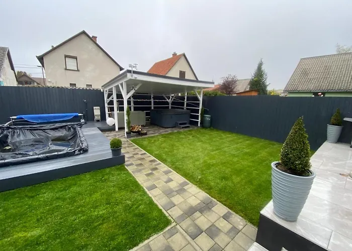 Nemes Apartmanhaz *